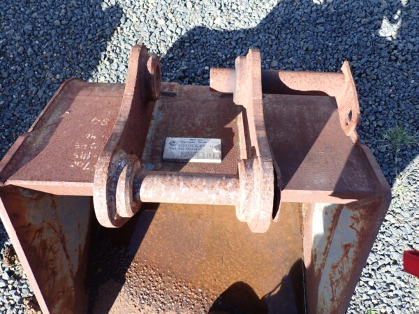 Excavator digging bucket 700mm - Image 2