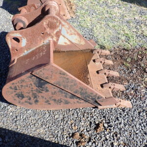 Excavator digging bucket 700mm