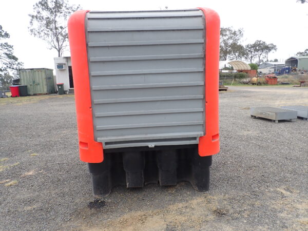 IBC containment bund with hard top - Image 2