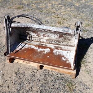 Mini loader bucket 4 in 1