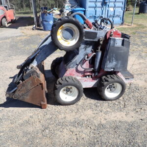 Toro mini loader