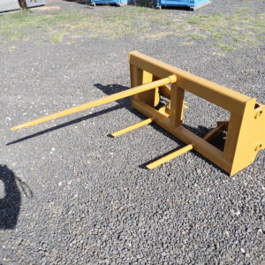Skid steer hay spears attachment